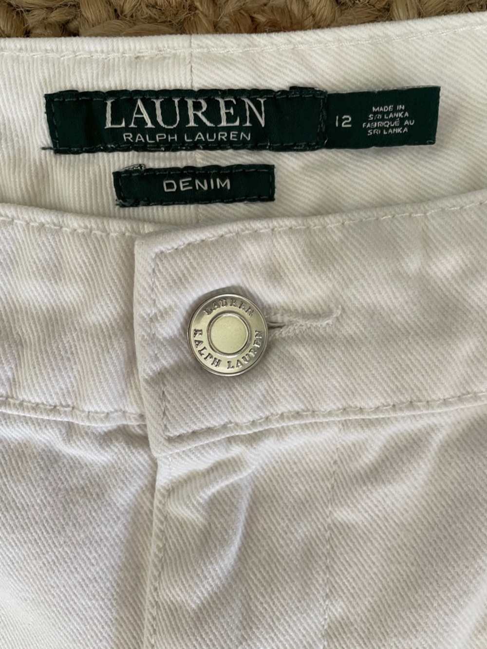 Lauren Ralph Lauren White Denim Shorts Size 12 Classic Flat Front Summer - Picture 5 of 8
